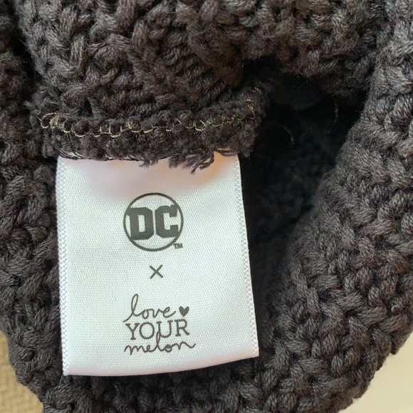 Love Your Melon Batman Black Pom Beanie - Picture 7 of 13